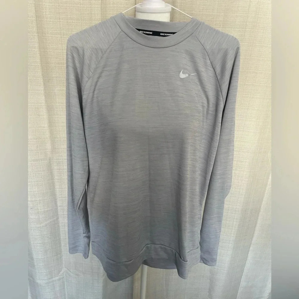 COPY - Women's Nike Dry Fit Crew Neck Long Sleeve Shirt - Sz. XL